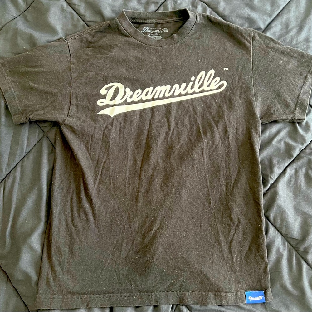 Mens Dreamville T-shirt(Size Med)